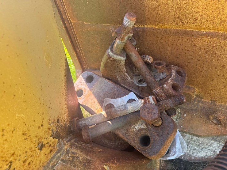 caterpillar-d9r-image-20