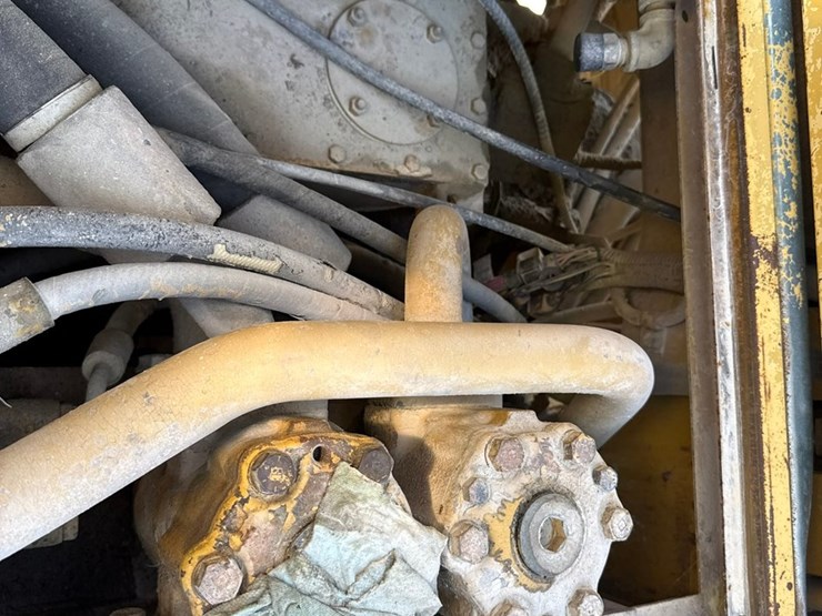 caterpillar-988-image-116