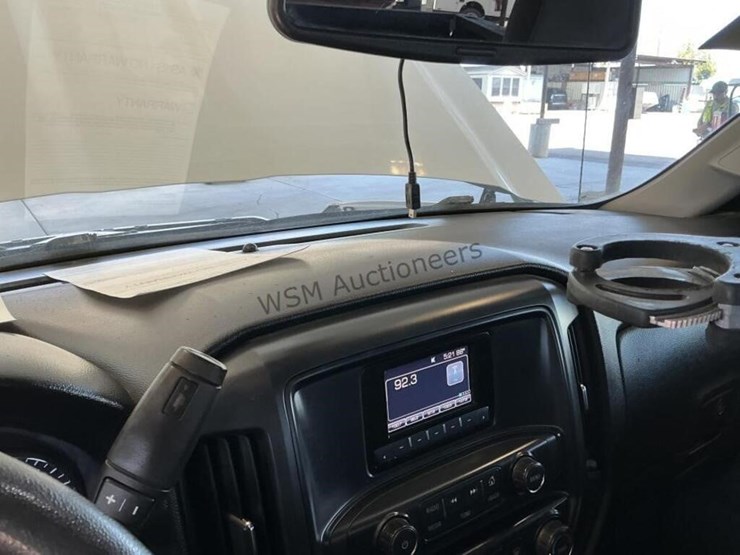 2015-chevrolet-silverado-1500-image-18