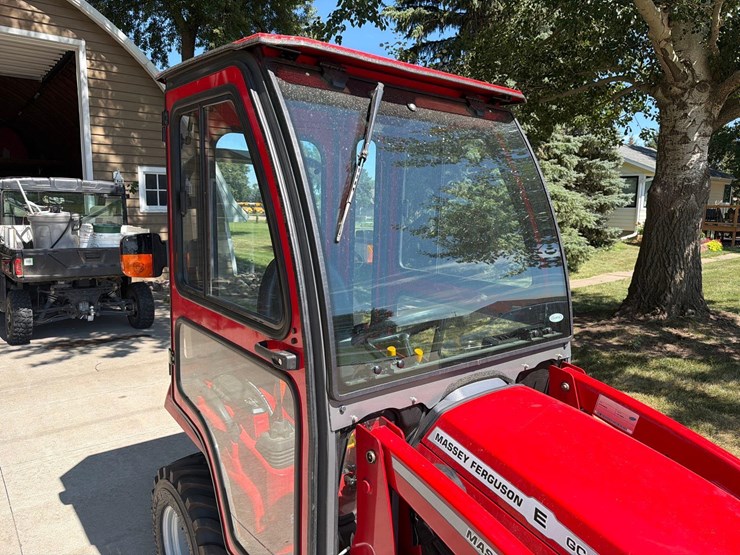 2021-massey-ferguson-4-image-18