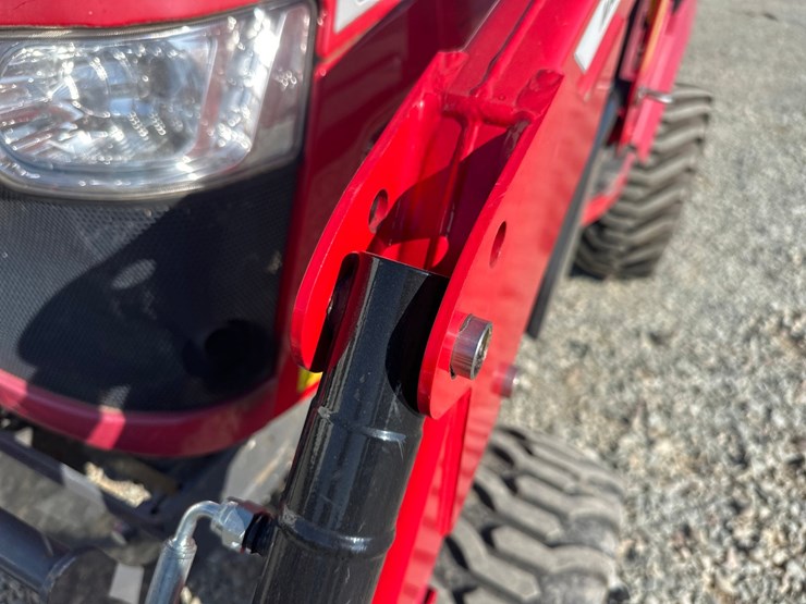 2021-massey-ferguson-1805-image-18