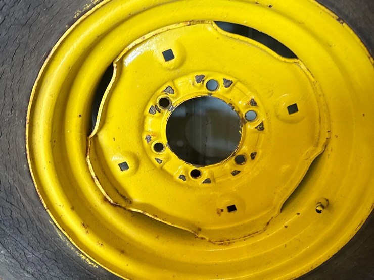2–6-bolt-tires/rims-image-3