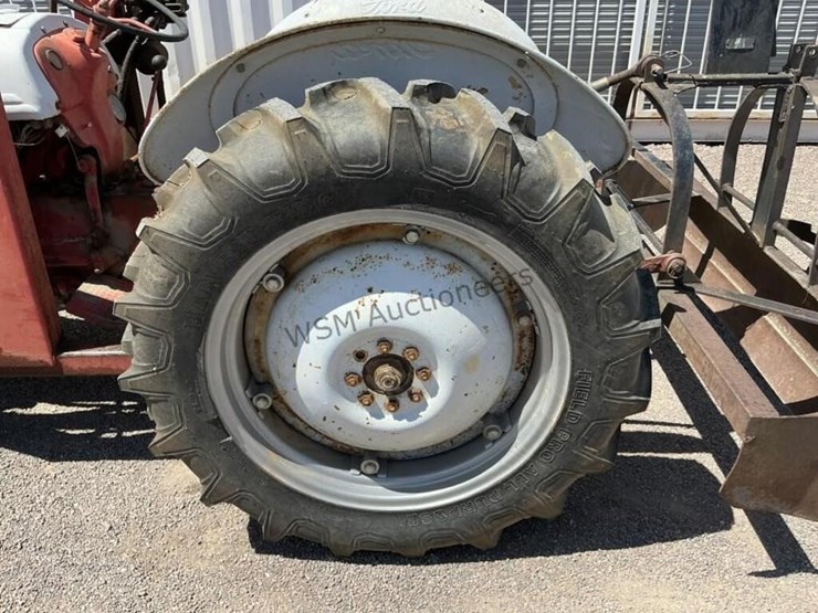 ford-8n-image-10