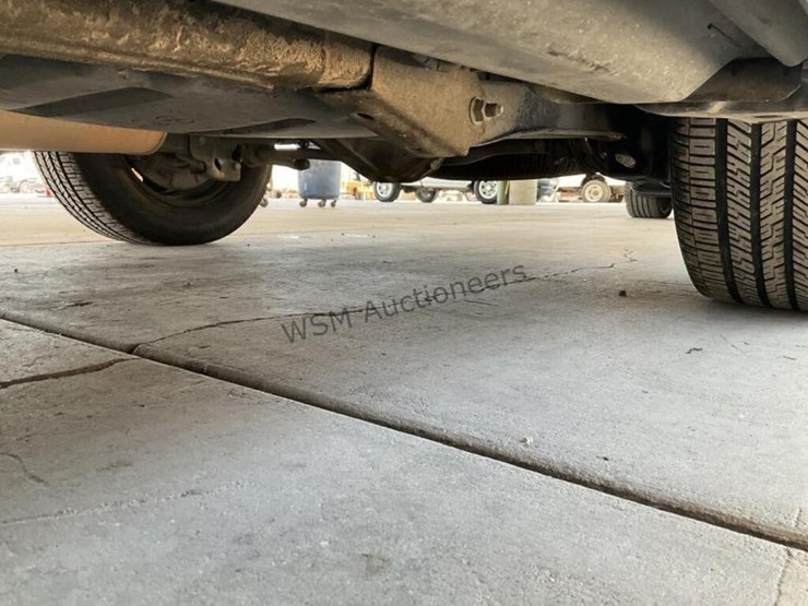 2019-chevrolet-tahoe-image-25