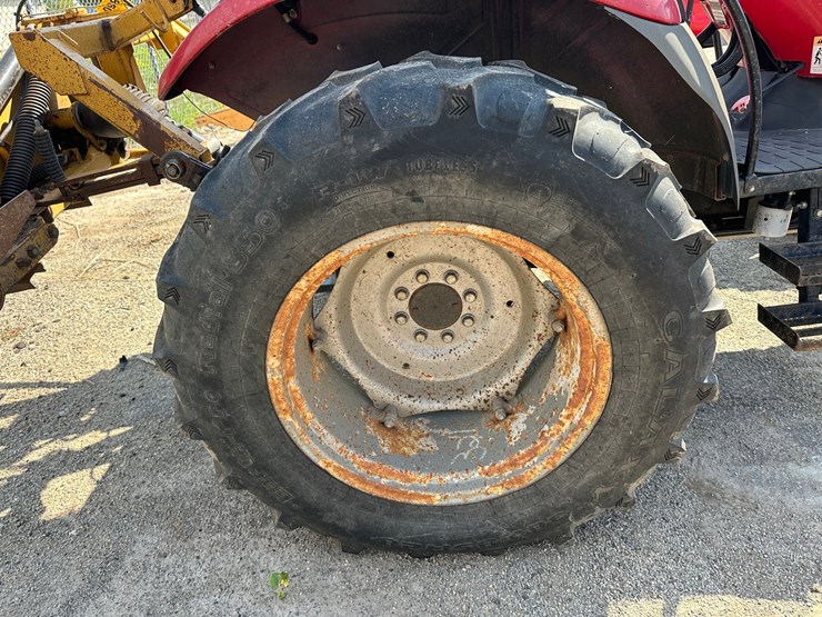 #2857-•-2008-case-jx60-4x4-tractor-image-41