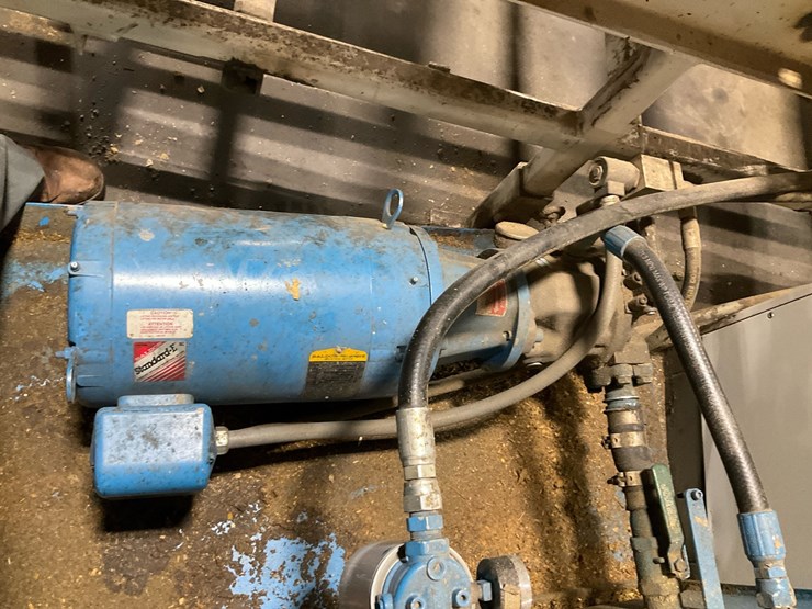 #196-•-weinig-hydromat-2000-&-unimat-23-e-moulders-with-american-lifts-conveyor-system-&-pacific-powertech-15-hp-hpu-image-7