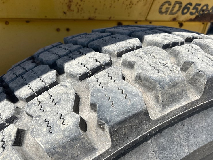 komatsu-gd650a-image-111