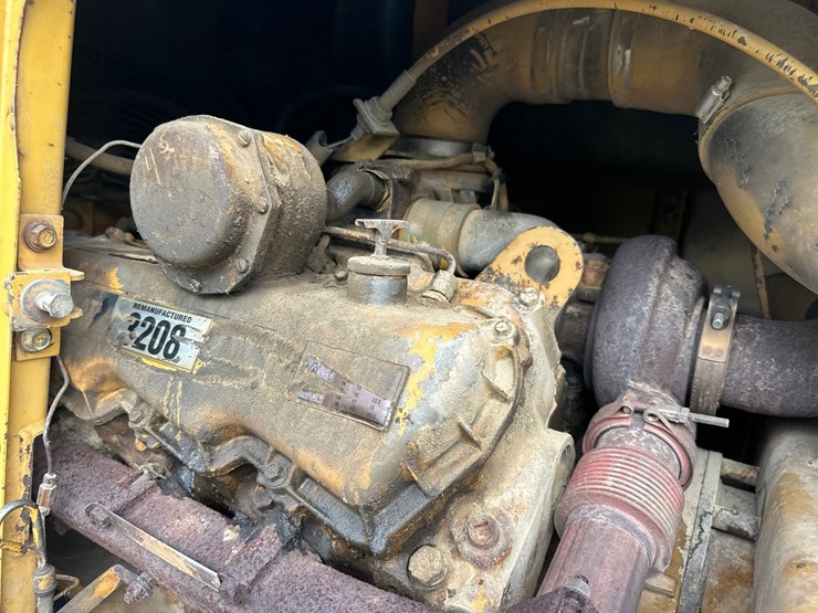caterpillar-225d-lc-image-62
