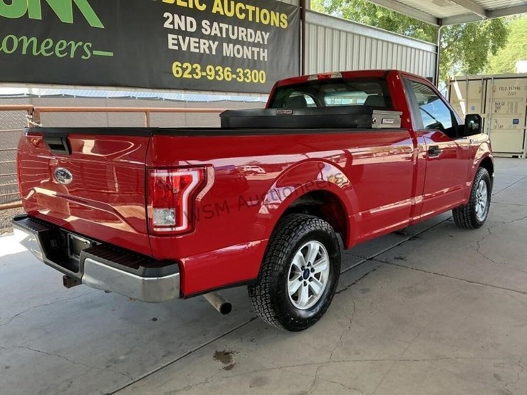 2017-ford-f150-image-8