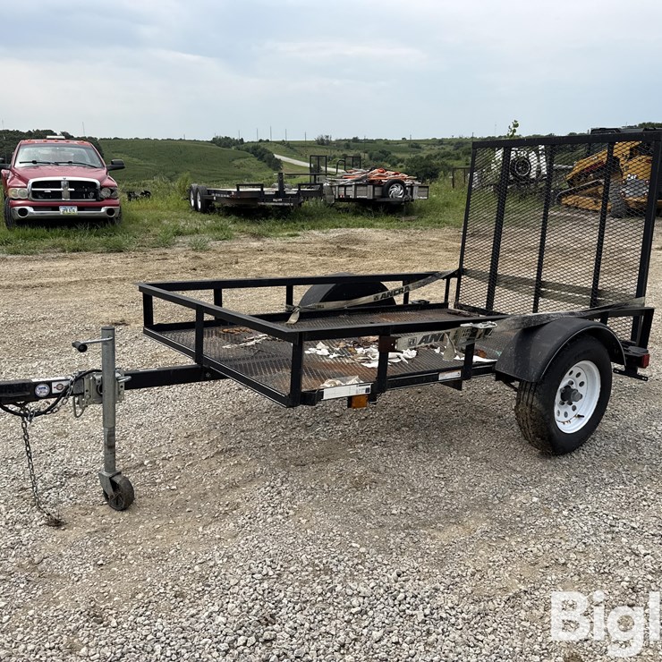 Tractor Supply S/A Trailer