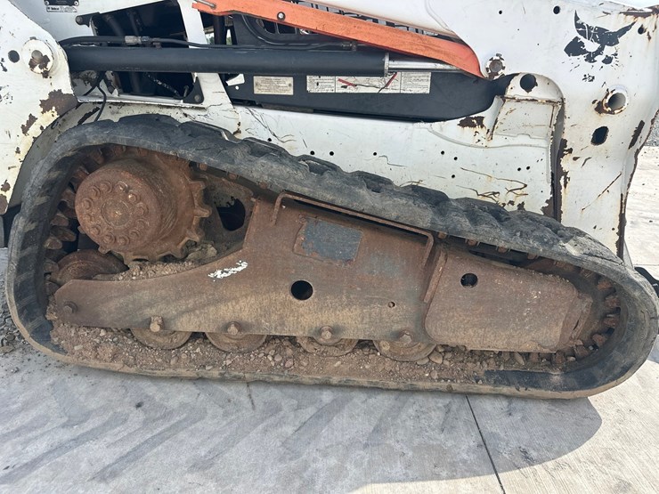 2014-bobcat-t550-image-38