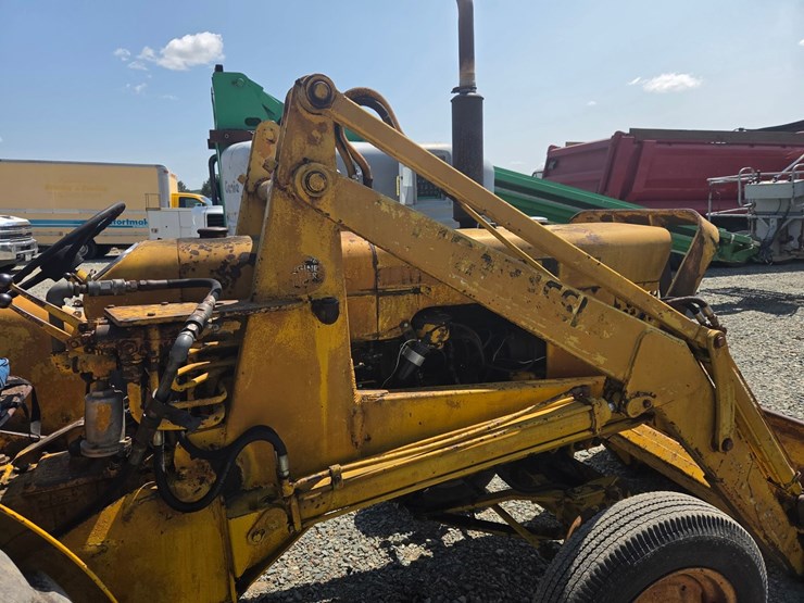 #61410-•-case-w-3-loader-backhoe-image-24