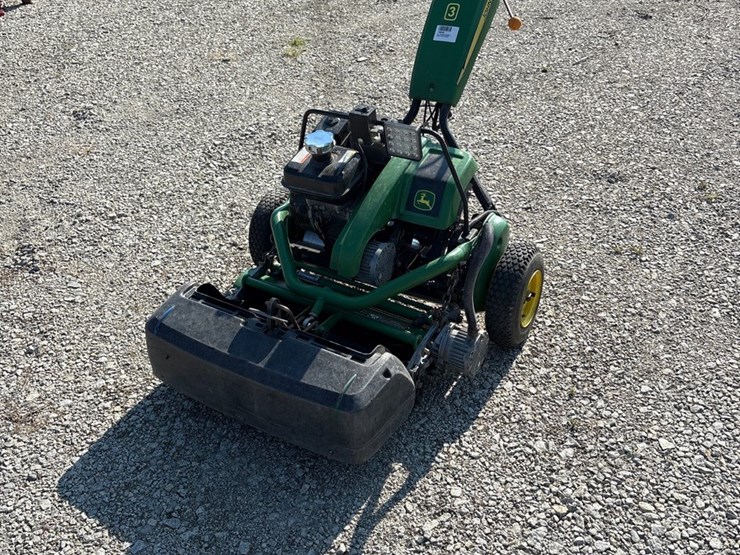2012-john-deere-11-image-5