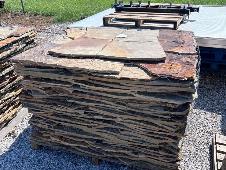 pallet-of-3/4"-sandstone-patio-stones-image-1