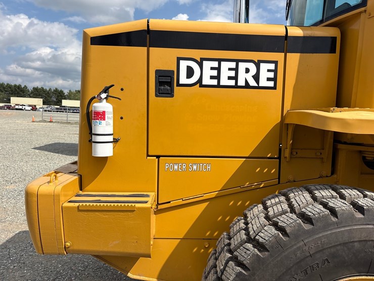 deere-444h-image-16