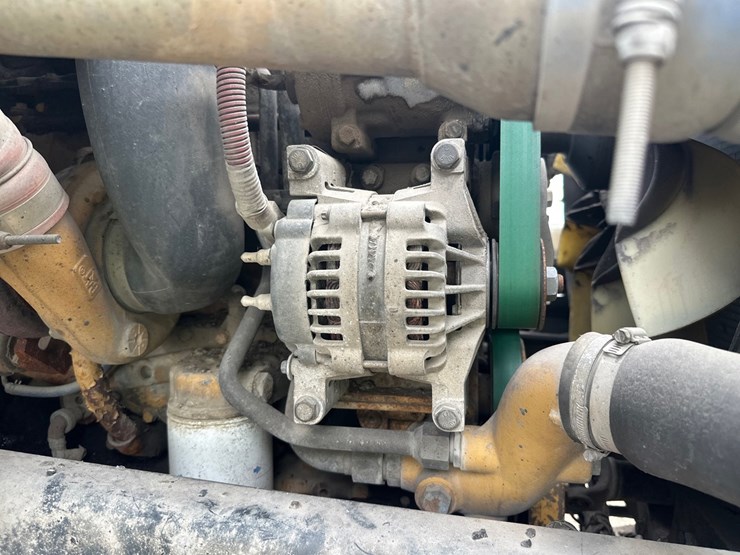 2004-caterpillar-c7-image-49