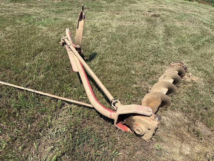 3pt-post-hole-digger-image-1