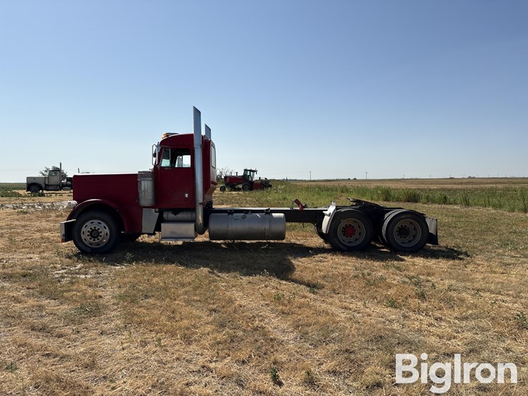 1998-peterbilt-379-image-4