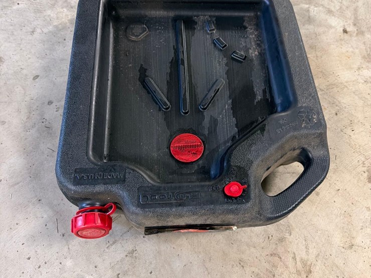 16-quart-drain-container-image-2