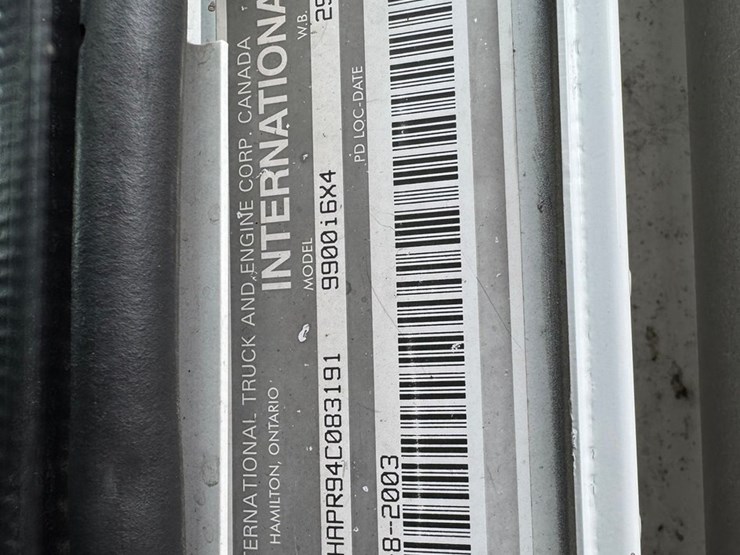 2004-international-9900i-image-93