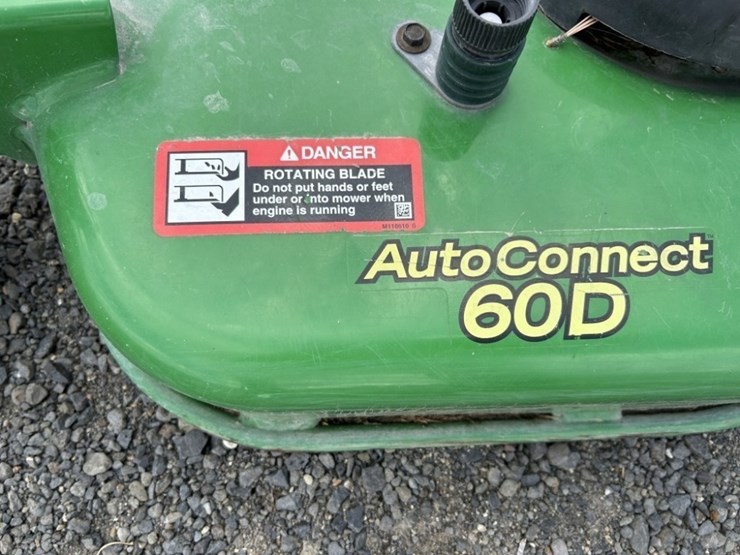 john-deere-60d-image-6