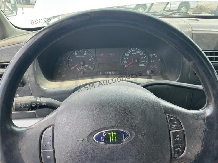 2006-ford-f450-image-14
