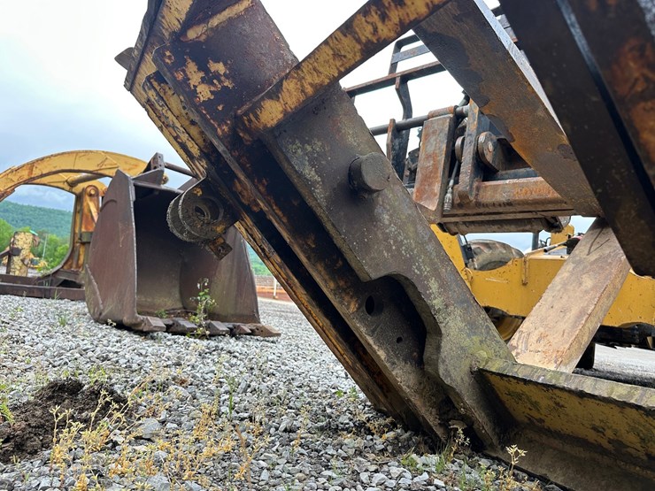 #4003-•-approx-40"-loader-forks-image-7