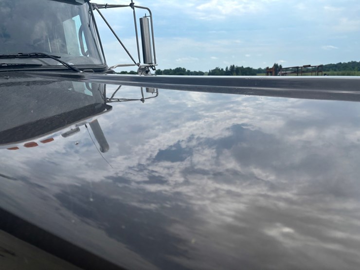 2012-kenworth-w900-image-37