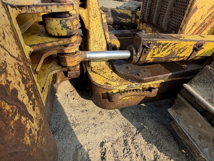 2004-komatsu-d39ex-21-image-13