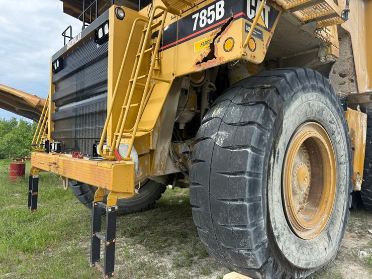 caterpillar-785b-image-14