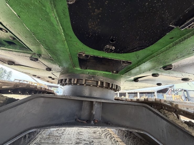 2011-deere-2454d-image-25