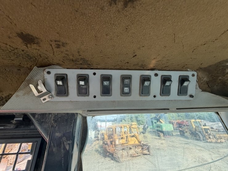 2002-caterpillar-525b-image-53