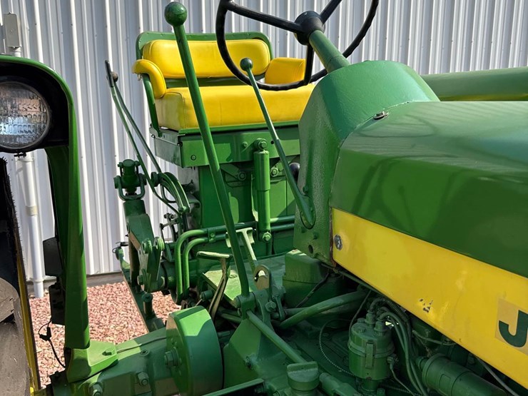john-deere-530-image-28