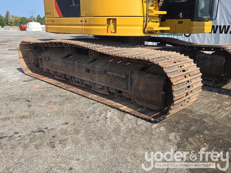 2019-caterpillar-335fl-image-13