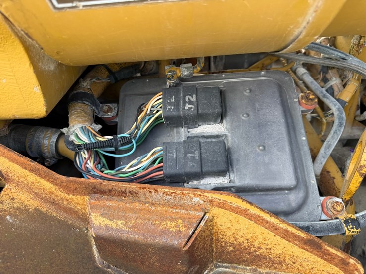 caterpillar-d9r-image-32