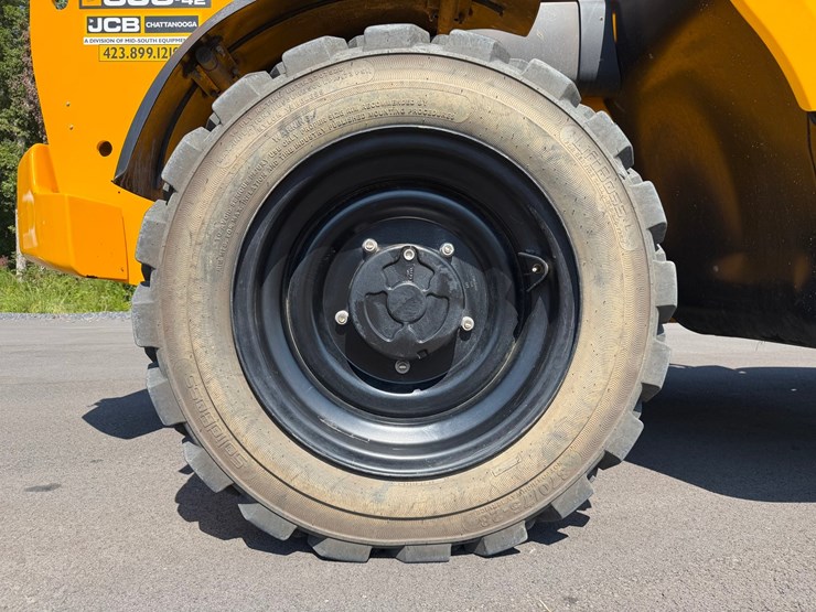 2024-jcb-509-42-image-110