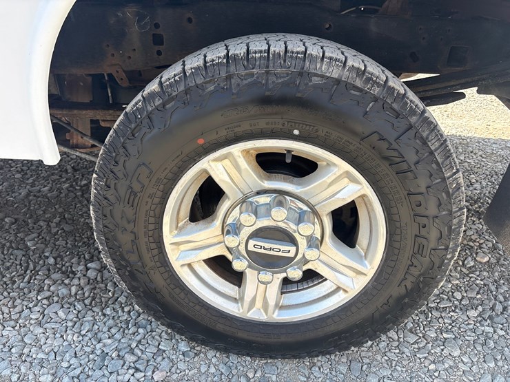 2017-ford-f350-image-66