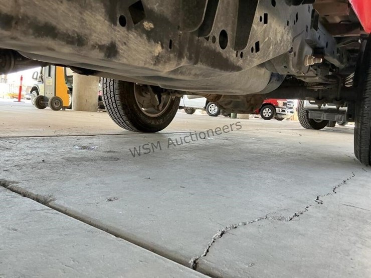 2017-ford-f150-image-25