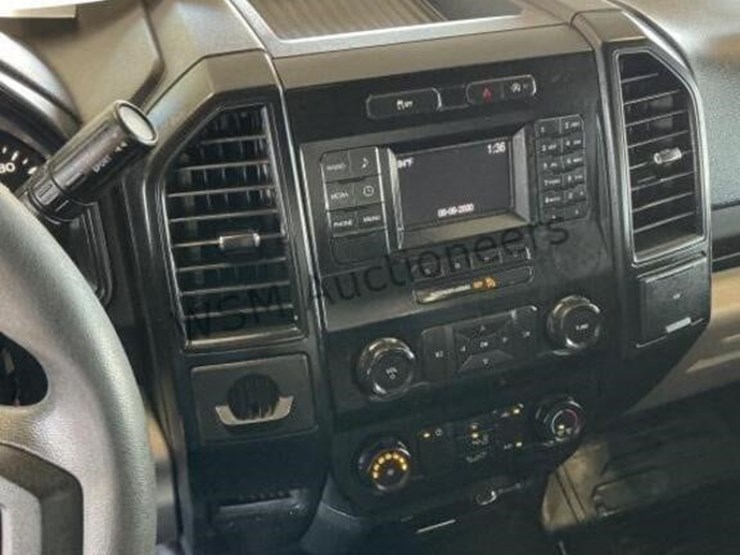 2017-ford-f150-image-19