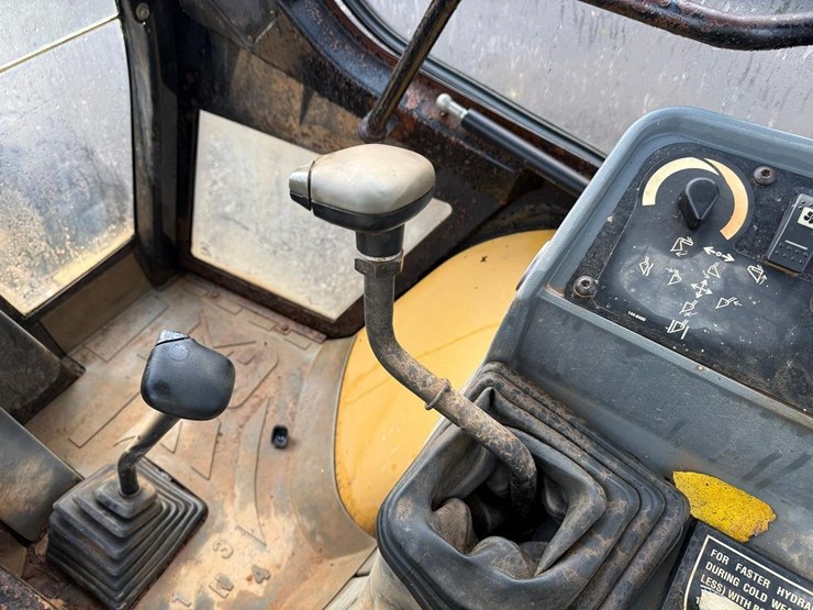 1998-caterpillar-416c-image-27
