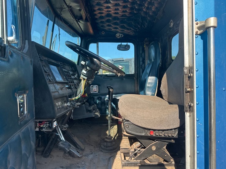 1988-kenworth-t800-image-35