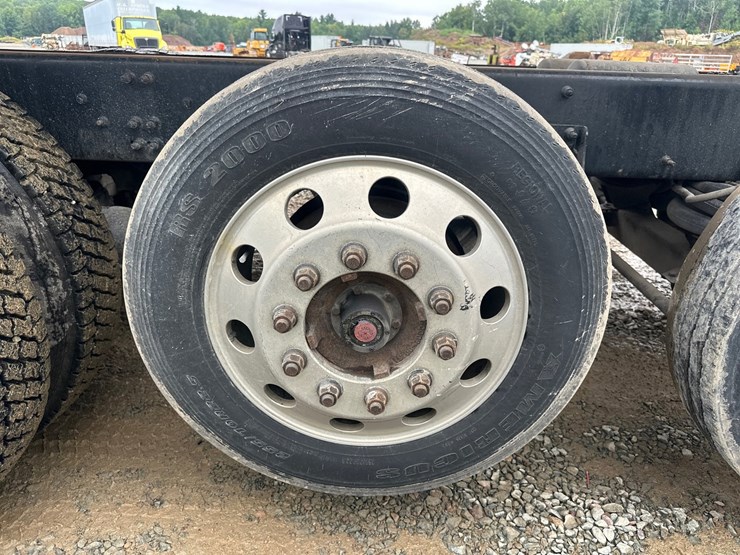 #61413-•-2013-mack-gu713-quad-axle-dump-truck-image-93