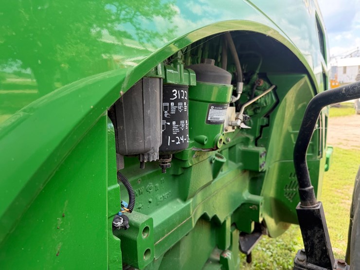 john-deere-8130-image-52