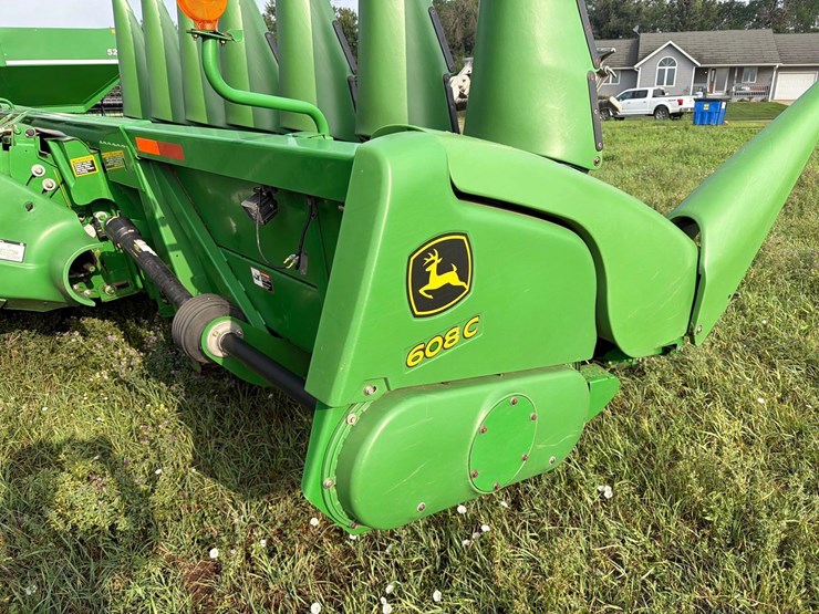 2009-john-deere-608c-image-25