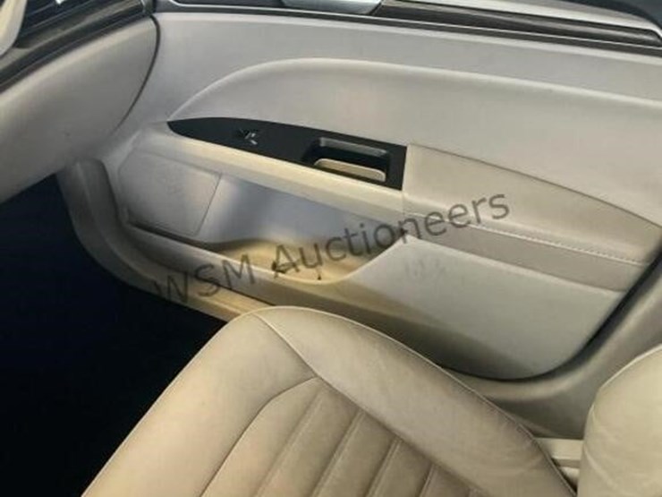 2017-ford-fusion-energi-se-sdn-image-20