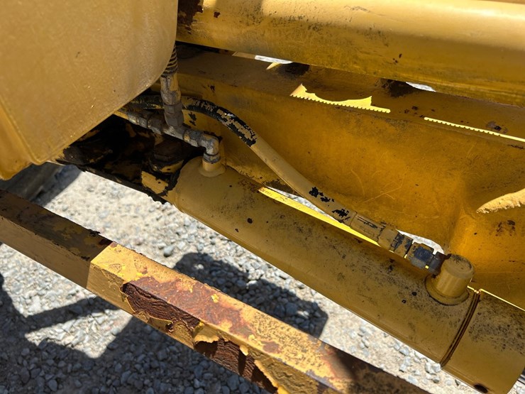 komatsu-gd650a-image-16