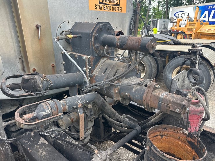 2004-caterpillar-c7-image-21