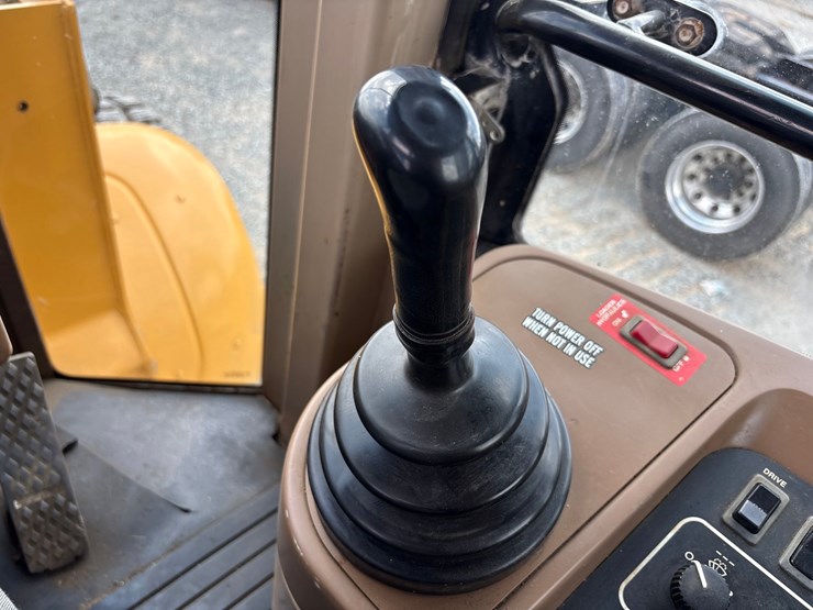 deere-444h-image-67