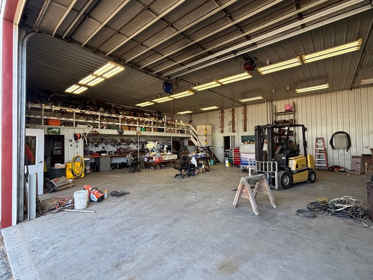 #60000-•-29.92-acre-farm-with-home,-barns-&-outbuildings-image-88