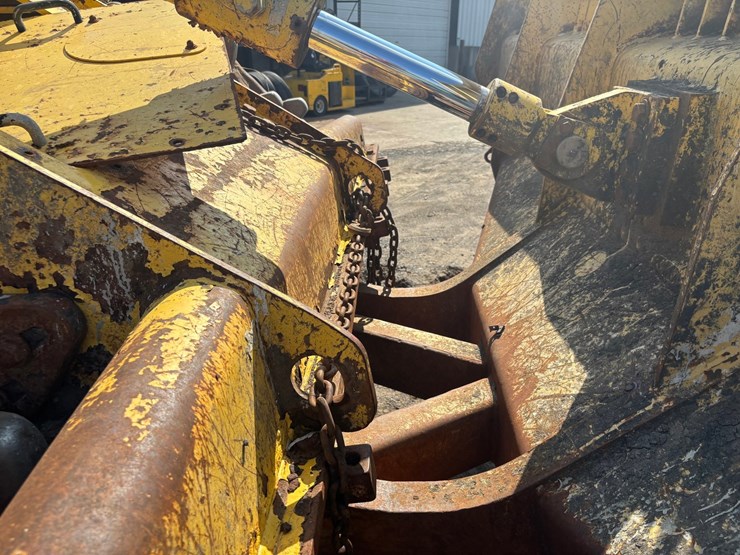 2015-bomag-bc572-1172-image-78